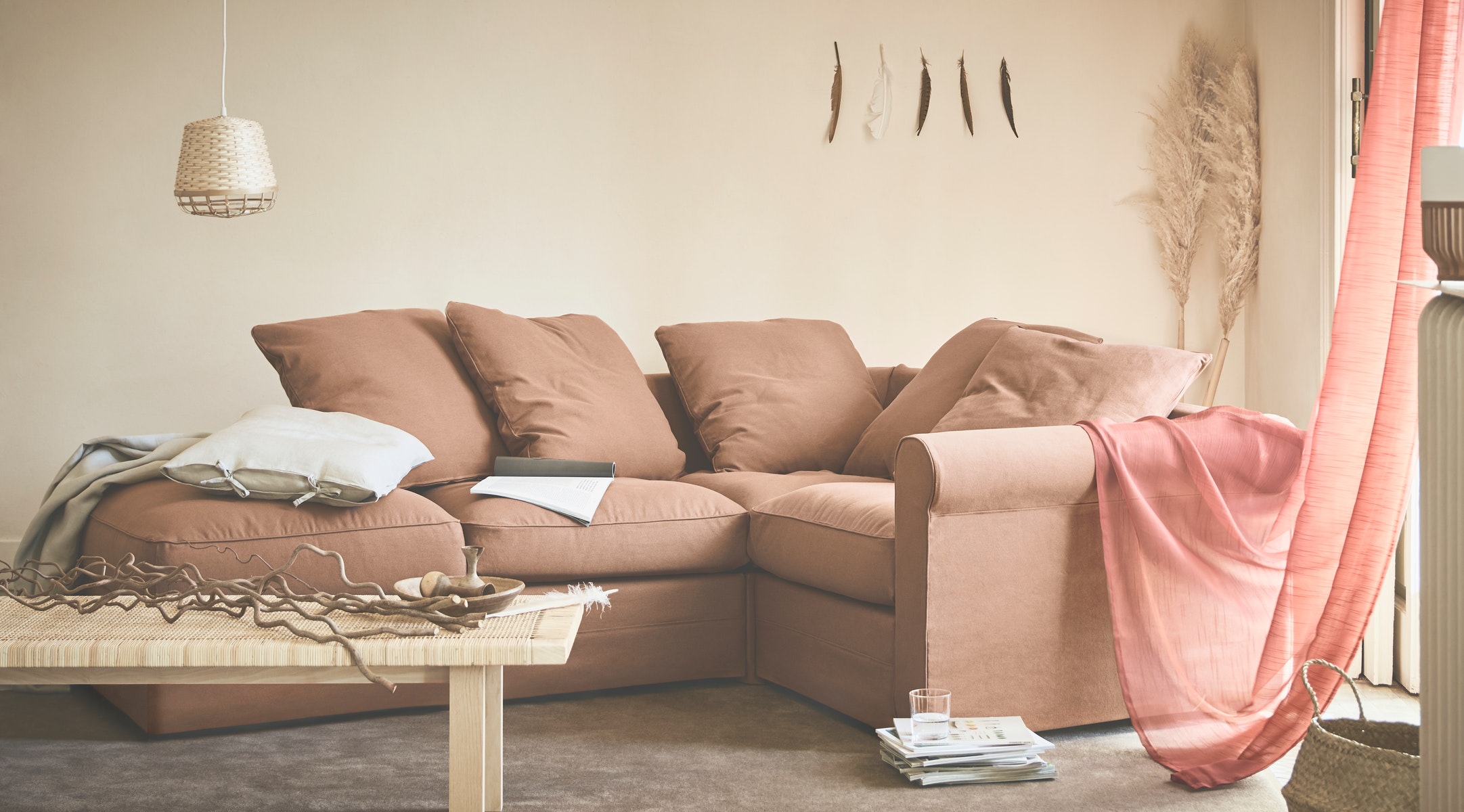 Panduan Memilih Sofa Ruang Tamu Elegan Minimalis: Membuat Ruang Tamu Anda Lebih Stylish dan Fungsional